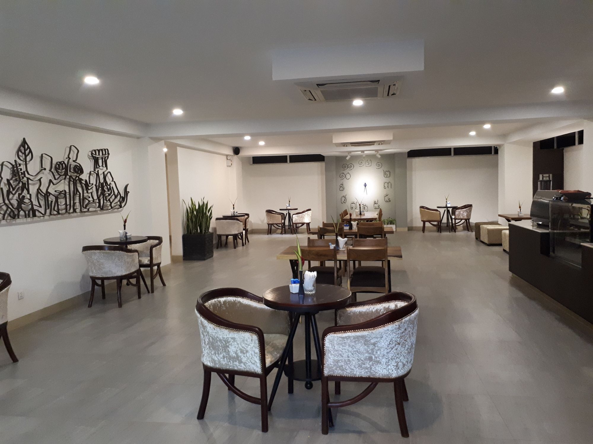 Kuch Oudom Hotel Phnom Penh Zewnętrze zdjęcie